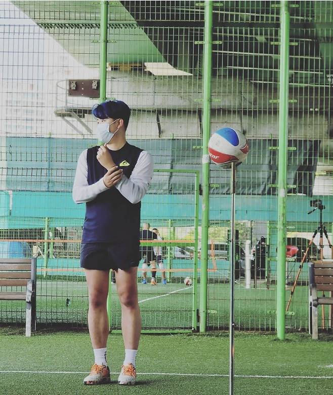 사진=족구투윈 페이스북 발췌