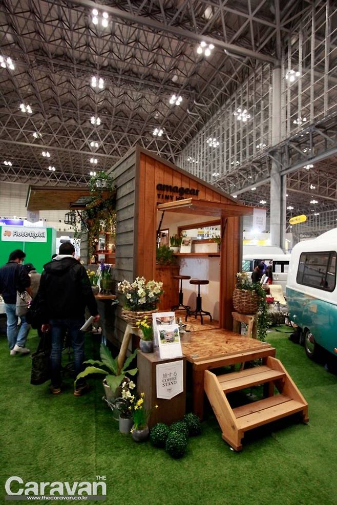 일본 캠핑카쇼에서 만난 타이니 하우스