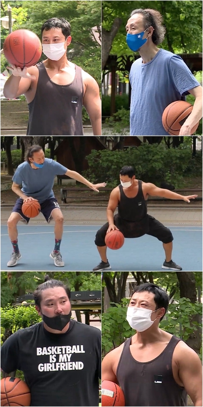 Trainer Yang Chi-seong goes to a basketball tournament.In KBS 2TV entertainment Boss in the Mirror (hereinafter referred to as Donkey Ear), which will be broadcast on June 27, the basketball skills of Yang Chi-seong, who was surprised by the legend center One more example, will be revealed.One more example has invited Yang Chi-seong to participate in a charity basketball tournament he hosts.In the basketball tournament he has been holding for 10 years, many top stars such as Daniel Henney, Lee Teuk, and Jeong Jin-woon have participated as players.Yang Chi-seong was troubled that he had never played basketball since his school days, but he was willing to accept the idea that it was an event to help children with heart disease and went into basketball practice.Yang Chi-seong, who initially made a novice with an awkward dribble, showed an unexpected basketball talent, including putting a layup that seemed to be difficult because he was short and making a long-range 3-point shot using muscles.Park Kwang-jae, a 195-cm-long professional basketball player, has pledged to revenge his hell training and has been focusing on two people, David and Goliath, who have proposed a one-on-one confrontation with Yang Chi-seong.