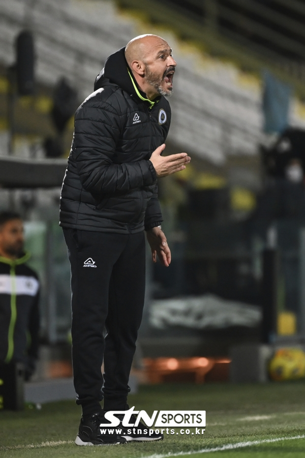 빈첸초 이탈리아노 현 스페치아 칼초 감독