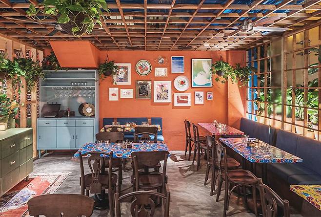 수영 후 허기를 달리기 좋은 레스토랑 ‘십 송’.