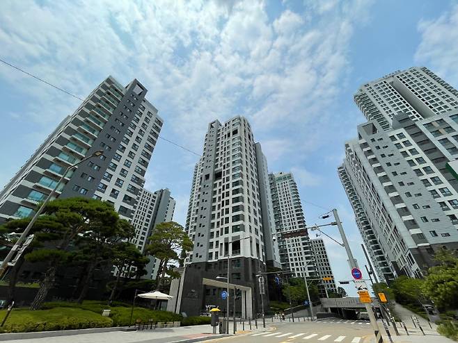 지난 23일 서울시 서초구 반포 아파트 전경.[사진 = 김정은 기자]