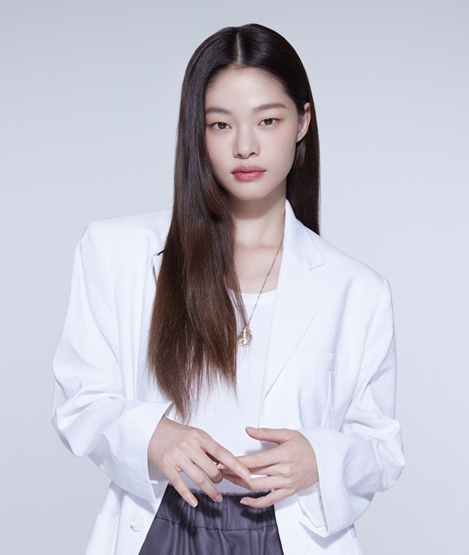 김아현