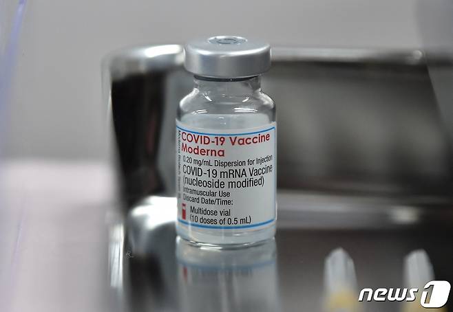 모더나의 코로나19 백신. © AFP=뉴스1