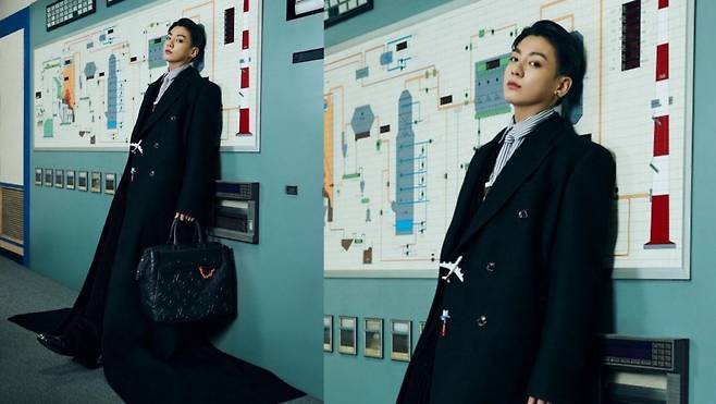 HOLY HOLY JK♥ 방탄소년단 정국, 루이 비통 컬렉션 환상적 톱 모델 포스..근엄 카리스마 '압도적 비주얼'