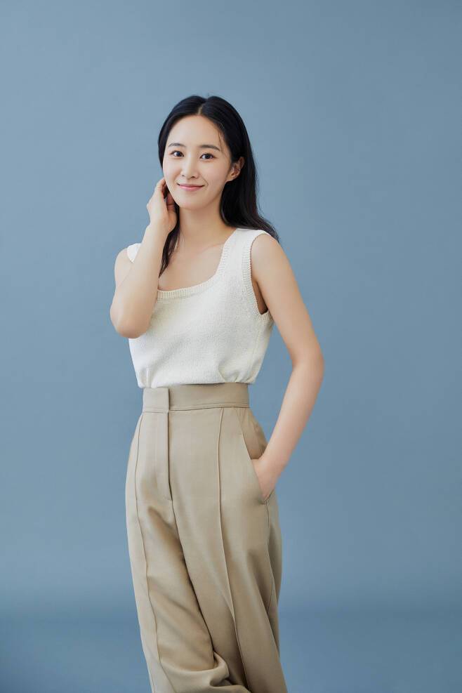 권유리는 슬럼프가 올 때마다 대중과 팬들이 주는 기대감에 큰 힘을 얻는다고 밝혔자. 제공｜SM엔터테인먼트