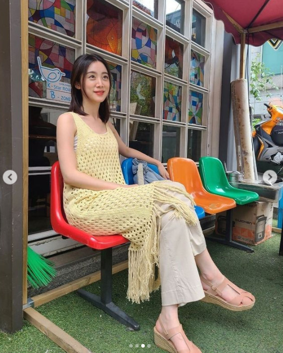 Hyeolim posted a picture on Instagram on the 16th with an article entitled Happy Friday.The photo shows Hyeolim wearing a light yellow sleeveless knit dress; Hyeolims more beautiful appearance after marriage attracts attention.When the photos of Hyeolim were released, the netizens responded It is so beautiful and It is fresh.Meanwhile, Hyeolim marriages Taekwondo player Shin Min-chul, who was devoted to last year for eight years.Photo  Hyeolim SNS