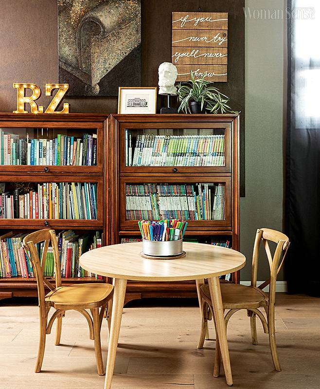 세 아이가 모두 모여 놀 수 있도록 만든 멀티룸.