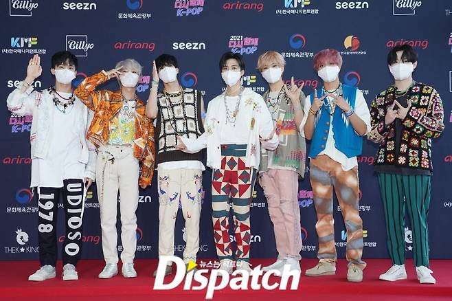 The group NCT DREAM Jaemin poses at the 2021 Again, K - POP Concert photo wall, which was held in the afternoon of the 17th.The performances include NCT DREAM, BTOB, Brave Girls, Baek Ji Young, Kim Tae Woo, Ohma Girl, AB6IX, CIX, Momo Land, On & Off, Kim Jae Hwan, Jeon So Yeon, Dream Catcher, Space Girl Scout, Rocket Punch, Drifin, Dark Bee, Giant Pink, A.C.E, EPEX, T1419, 3YE, Alexa, hot issues and more than 20 popular K-pop idol teams will participate.Meanwhile, 2021 Together, K - POP Concert will be broadcast live by KT on Seezn (season) and Ole TV.