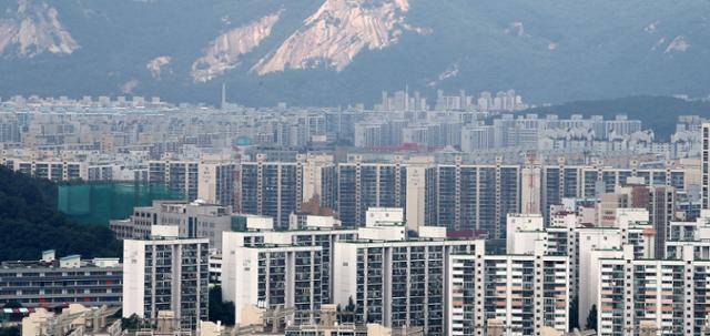 북서울꿈의숲에서 바라본 노원구 아파트 단지. 뉴스1