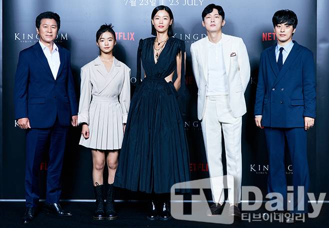 아신전, 김뢰하, 김시아, 전지현, 박병은, 구교환