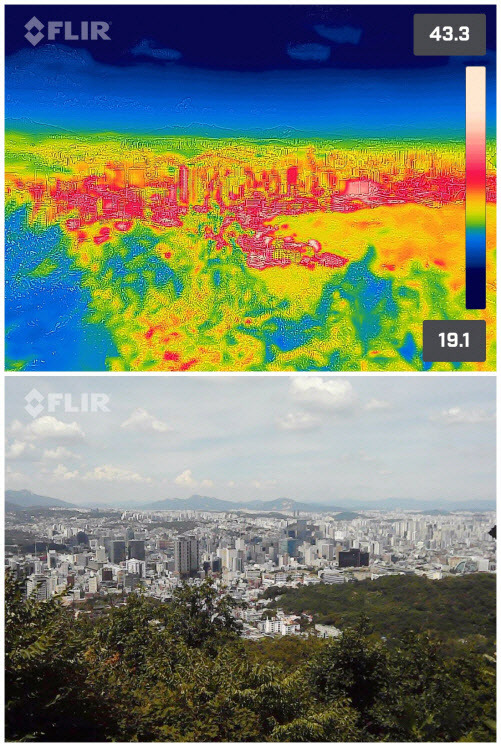 21일 오후 서울 남산에서 열화상 카메라로 바라본 서울 도심과 일반 카메라로 본 서울 도심 모습. 열화상 카메라로 촬영한 사진에서 온도가 높은 곳은 붉은색, 낮은 곳은 푸른색으로 표시된다.(사진=연합뉴스)