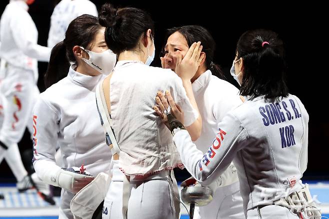 한국 여자 에페 단체전에 출전한 선수들 자료사진. 지바=도쿄올림픽사진공동취재단