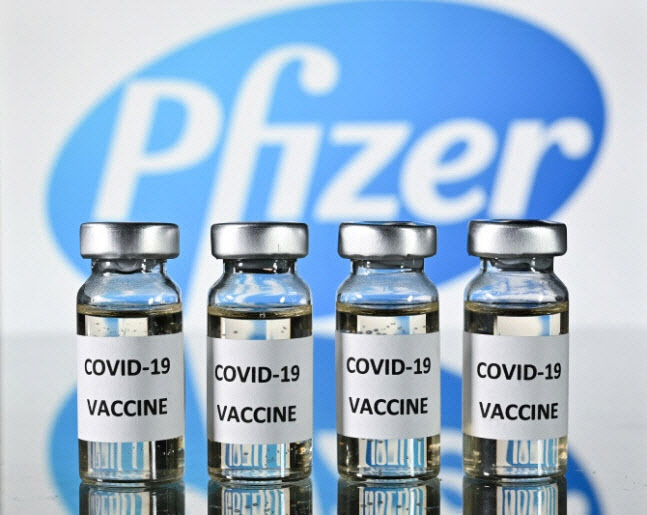 화이자 코로나19 백신 (사진=AFP)