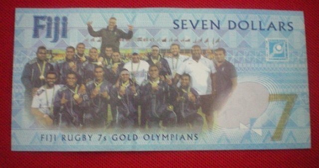 피지가 리우 올림픽 7인제 럭비 우승을 기념해 발행한 7달러 기념지폐.(이베이 갈무리) © 뉴스1