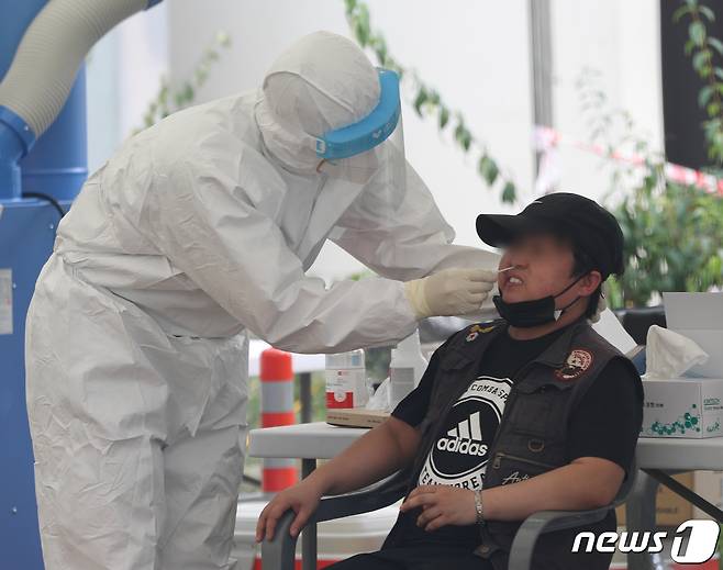 30일 충북에서 밤사이 신종 코로나바이러스 감염증(코로나19) 확진자 13명이 추가됐다.(사진은 기사 내용과 무관함) / 뉴스1 © News1