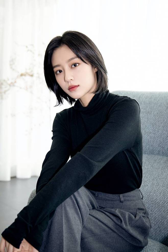 강민아가 `멀푸봄`에서 호흡을 맞춘 박지훈의 멜로 눈빛을 칭찬했다. 제공|H&엔터테인먼트