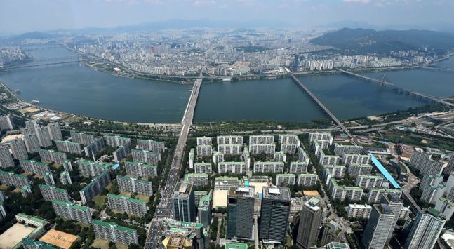 과천, 성남, 하남 등 대표적인 '준강남' 지역의 전용 84㎡ 아파트 실거래가가 20억원을 돌파했다.ⓒ뉴시스