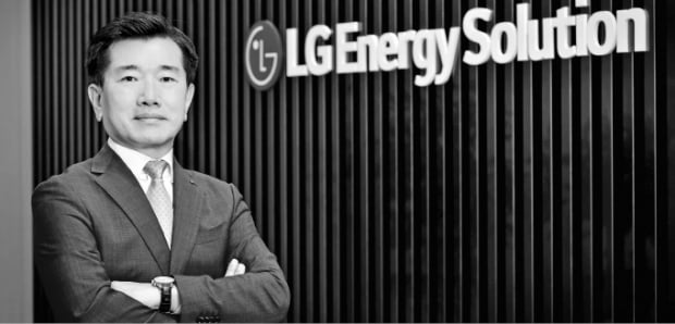 LG에너지솔루션은 2025년까지 ‘자원 선순환 고리’를 구축하고, 2030년엔 ‘RE100’, 2050년엔 ‘탄소중립’을 달성한다는 ESG(환경·사회·지배구조) 로드맵을 1일 내놨다. LG에너지솔루션 제공