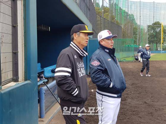 김성근 소프트뱅크 코치고문(왼쪽). IS포토
