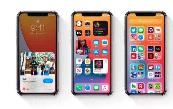 아이폰의 iOS 14 UI. UI 업데이트에도 사용성을 유지한다. /애플 제공