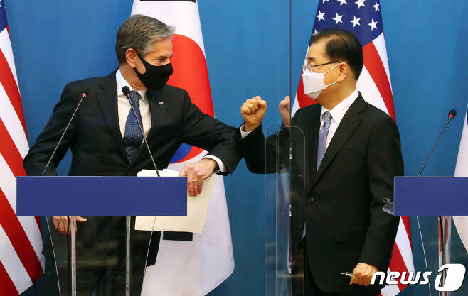 토니 블링컨 미국 국무장관(왼쪽)과 정의용 외교부 장관. 2021.3.18/뉴스1 © News1 사진공동취재단
