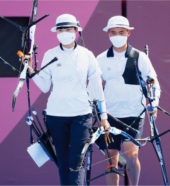 ‘성평등 올림픽’을 내건 도쿄올림픽에서 한국도 양궁 혼성단체전 금메달을 따며 혜택을 봤다. [뉴시스]