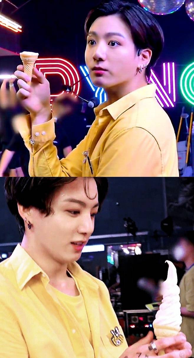 방탄소년단 정국, 아이스크림 하나로 행복..옆사람 먼저 챙기는 천사표 전다정씨♥