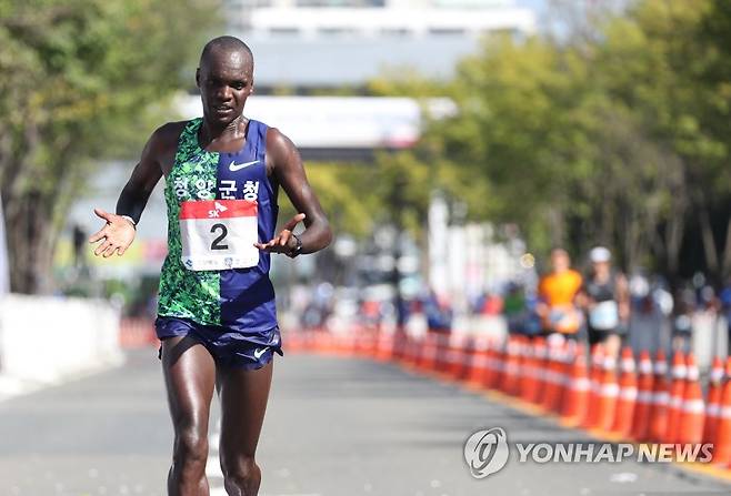 '귀화 마라토너' 오주한 [연합뉴스 자료사진]