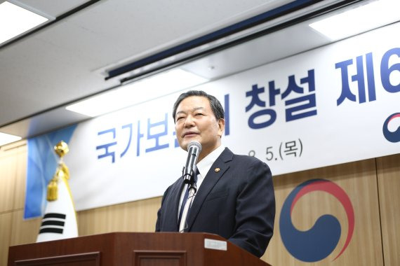 황기철 국가보훈처장이 지난 5일 오전 정부세종청사에서 열린 보훈처 창설 제60주년 기념식에 참석, 기념사를 하고 있다. 사진=국가보훈처 제공