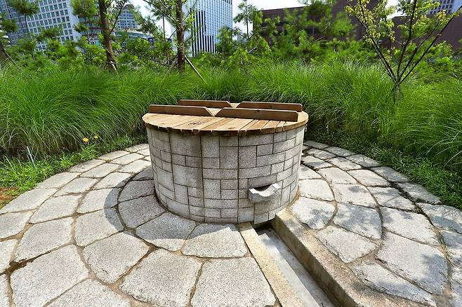 사형 집행 후 피 묻은 칼을 씻었던 뚜께우물 [사진/조보희 기자]