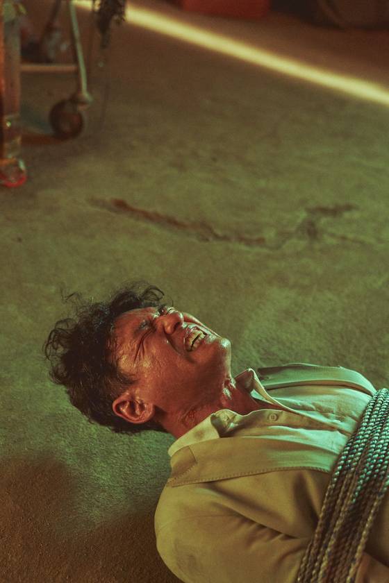 A scene from the film as Hwang attempts to escape from the kidnappers. [NEXT ENTERTAINMENT WORLD]