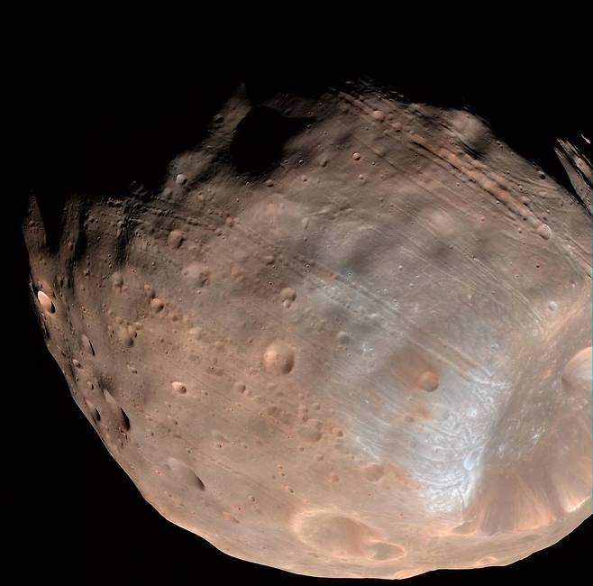 화성의 달 포보스의 모습. 사진=NASA/JPL-Caltech/University of Arizona