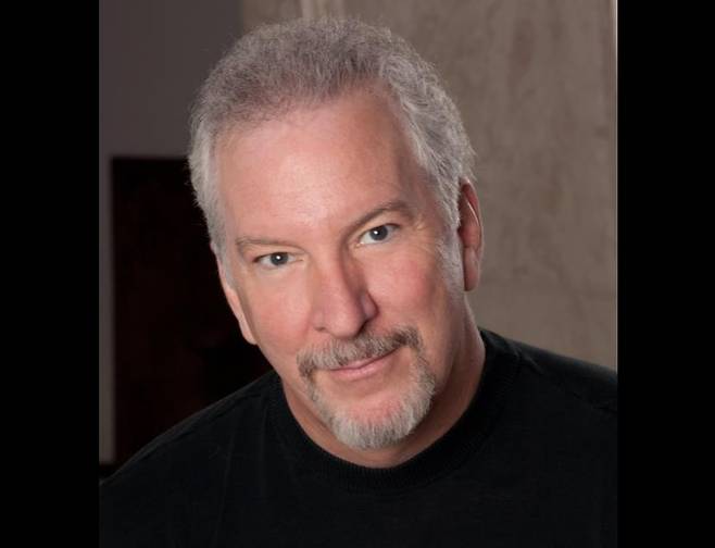 보수 성향 토크쇼 진행자 필 밸런타인. [출처=필 밸런타인 페이스북. 재배부 및 DB 금지]