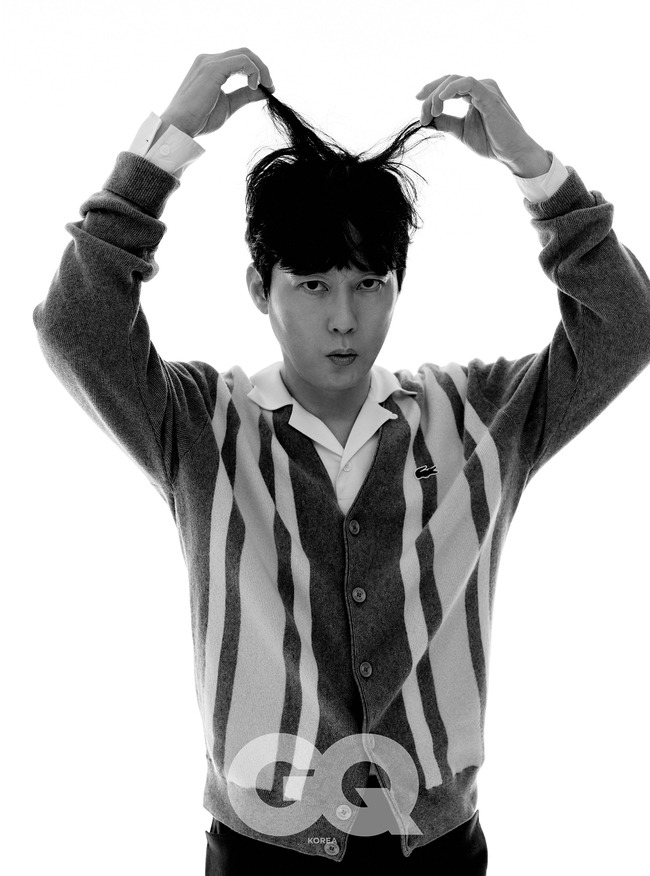 A pictorial byeong-eun Park has been released.Byeong-eun Park presented a pictorial with outstanding energy through the September issue of Namseon Fashion Magazine GQ KOREA (Jikyu Korea).Byeong-eun Park drew attention with a personality-filled and witty mood.This picture, which was conducted under the Weird & Witty concept, perfectly captures the usual humorous Actor Byeong-eun Park with various Pose and expressions.Byeong-eun Park is the back door that has caught the hearts of the staff on the spot with a pleasant pose and flashing ideas throughout the filming.In an interview that followed, Byeong-eun Park said, What was important in Kingdom: Assinjeon was what kind of person Minchirok was and what purpose and goal he had.It can be seen as good for someone, evil in some situations.I thought it would be nice to see the characters in the context of the whole work, not to distinguish them into good and evil. I like the joy of seeing something different from the stereotype.I think Actor should always be open, otherwise there can be no wide-ranging characters, he continued.Also, JTBC No Longer Human, which is scheduled to be broadcast in September, said, I felt like reading a script and reading a very good novel.The way the artist expressed the pain differently and the attitude was good. As an actor, I was able to become more deeply involved in Feeling. 