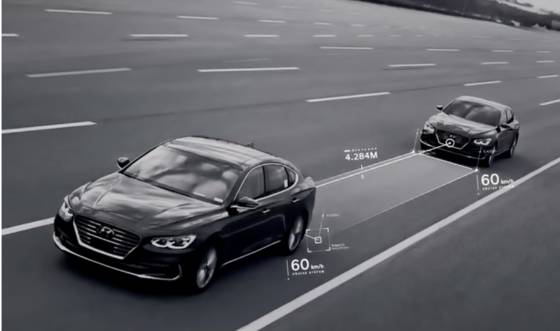 자율주행 기능의 일부인 차간 거리 유지. [사진 현대차]