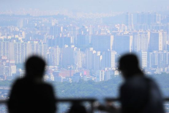 이날 서울 남산에서 바라본 아파트 단지의 모습. (사진=연합뉴스)