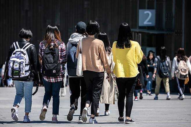 <시사IN> 웹조사 결과 20대 여성 10명 중 4명은 자신을 페미니스트로 생각하고 있었다. 위는 서울 이화여자대학교 풍경.ⓒ시사IN 신선영