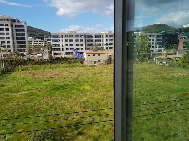 서울시가 공원부지 조성을 추진 중인 용산구 한남동 한남근린공원 부지 전경. /사진제공=서울환경운동연합