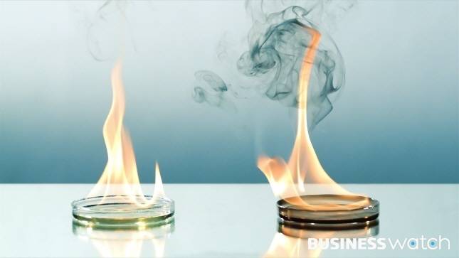 HVO 디젤과 석유 정제로 만든 디젤의 연소 차이/사진=네스테 제공