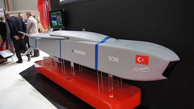 한화가 해외협력개발 대상으로 선정한 터키 로켓산의 쏨 공대지 미사일