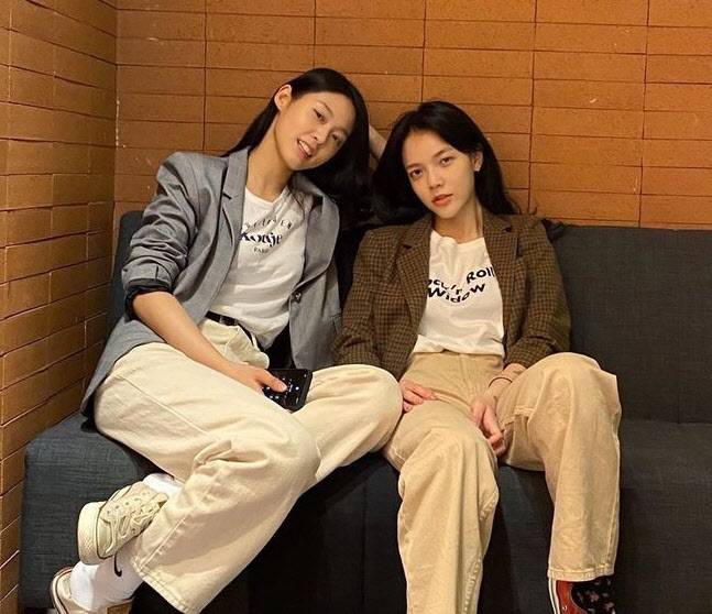설현, 지민 (사진=신지민 인스타그램 캡처)