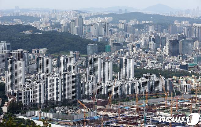 서울 강남구,서초구 일대 아파트 단지의 모습. © News1 조태형 기자