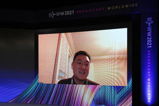 8일 열린 대담에 이동훈 엔터미디어픽처스 대표가 미국 뉴욕에서 화상을 통해 참석하고 있다. /사진 제공=한국콘텐츠진흥원