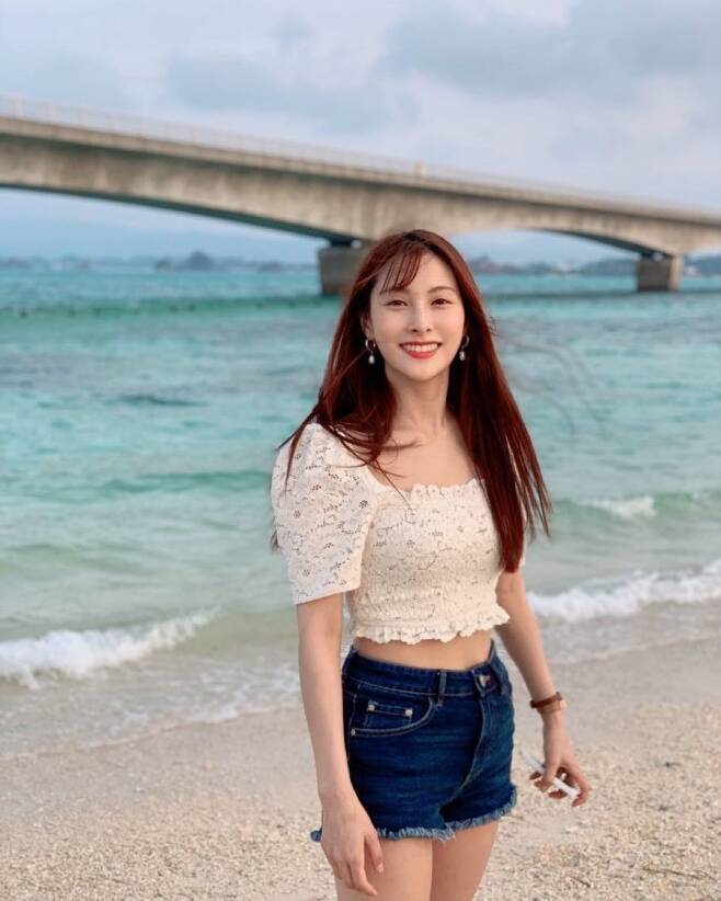 Park Gyuri posted a picture on his Instagram on the 9th, along with an article entitled The dream is like reality and the reality is like a dream.Inside the picture is a picture of Park Gyuri smiling broadly at Camera on the beach, a childlike smile that attracts attention.When Park Gyuri posted the photo, Im Na Young, Kim Na Hee and Seven responded It is so beautiful, Guri beauty is unreal, It is synthetic and laughed.Meanwhile, Park Gyuri debuted as a group KARA in 2007; shes meeting audiences with the musical I Loved You.Curator and Dongwon Construction, who is seven years younger from 2019, is in public devotion with his eldest son Song Ja-ho.Photo = Park Gyuri Instagram