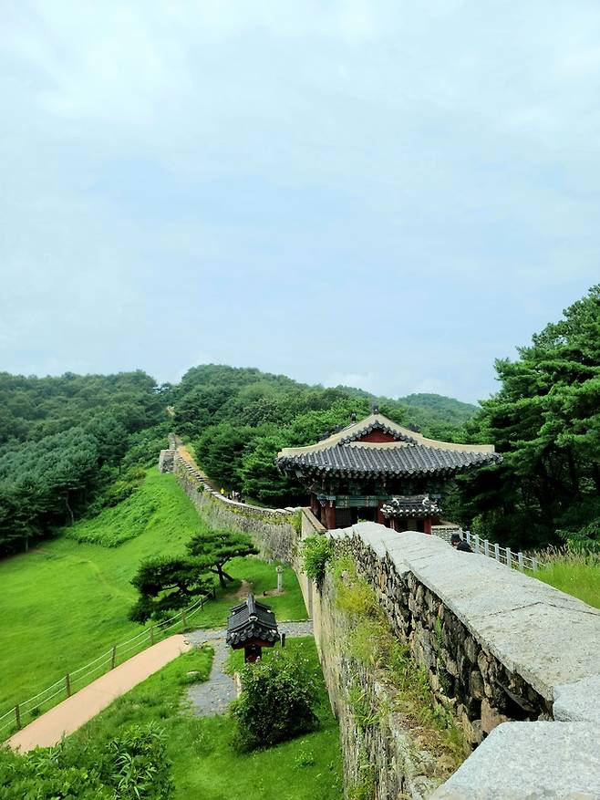 상당산성 공남문 성벽