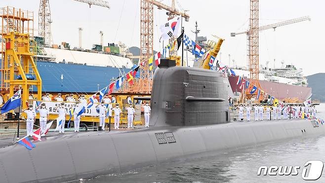 지난달 13일 경남 거제 대우조선해양 옥포조선소에서 3000톤급 해군 잠수함 1번함 '도산안창호함'(KSS-Ⅲ) 인도·인수 및 취역식이 열렸다. (해군본부 제공) 2021.8.13/뉴스1