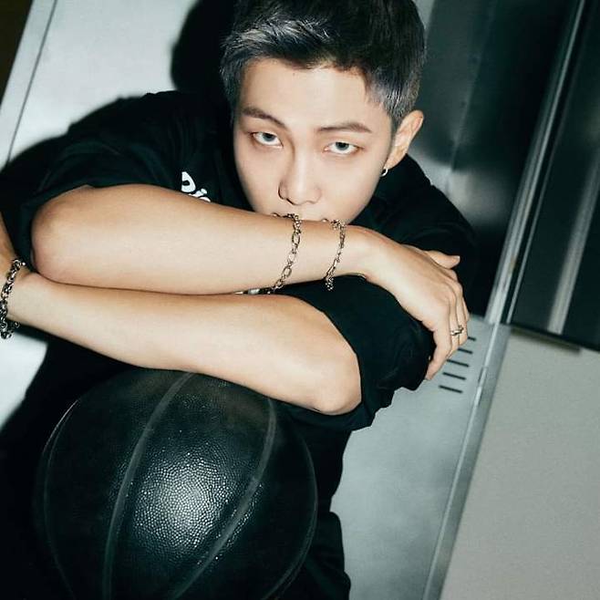 '사랑보다 더 남준해♥' 방탄소년단 RM 28번째 생일 맞아 전세계 팬들 기부·광고 축하..RM "고맙습니다"