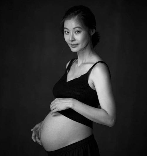 배우 윤소이가 엄마가 된다. 사진=윤소이 SNS