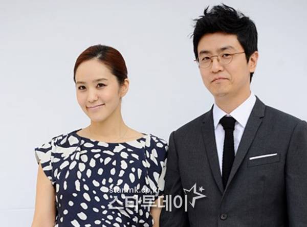 박지윤 최동석 부부가 제주 노키즈존 식당에 자녀와 함께 출입해 논란이 됐다. 사진｜스타투데이DB